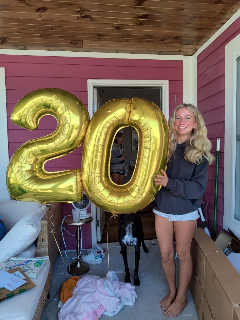 Birthday Balloon Delivery UTK Knoxville TN 🎈