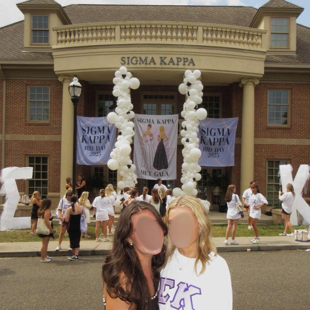 Sigma Kappa House Knoxville decorated with balloons for Bid Day 2025
